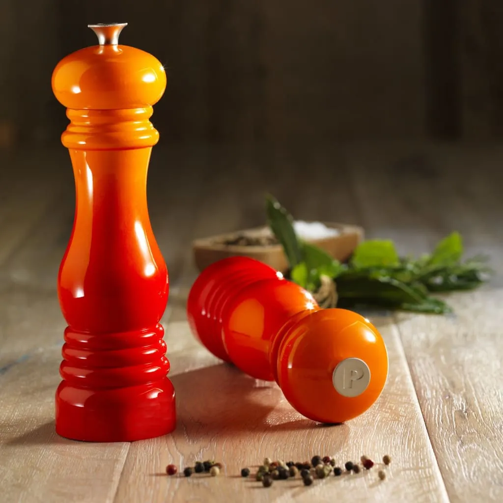 Le Creuset Classic Salt Mill